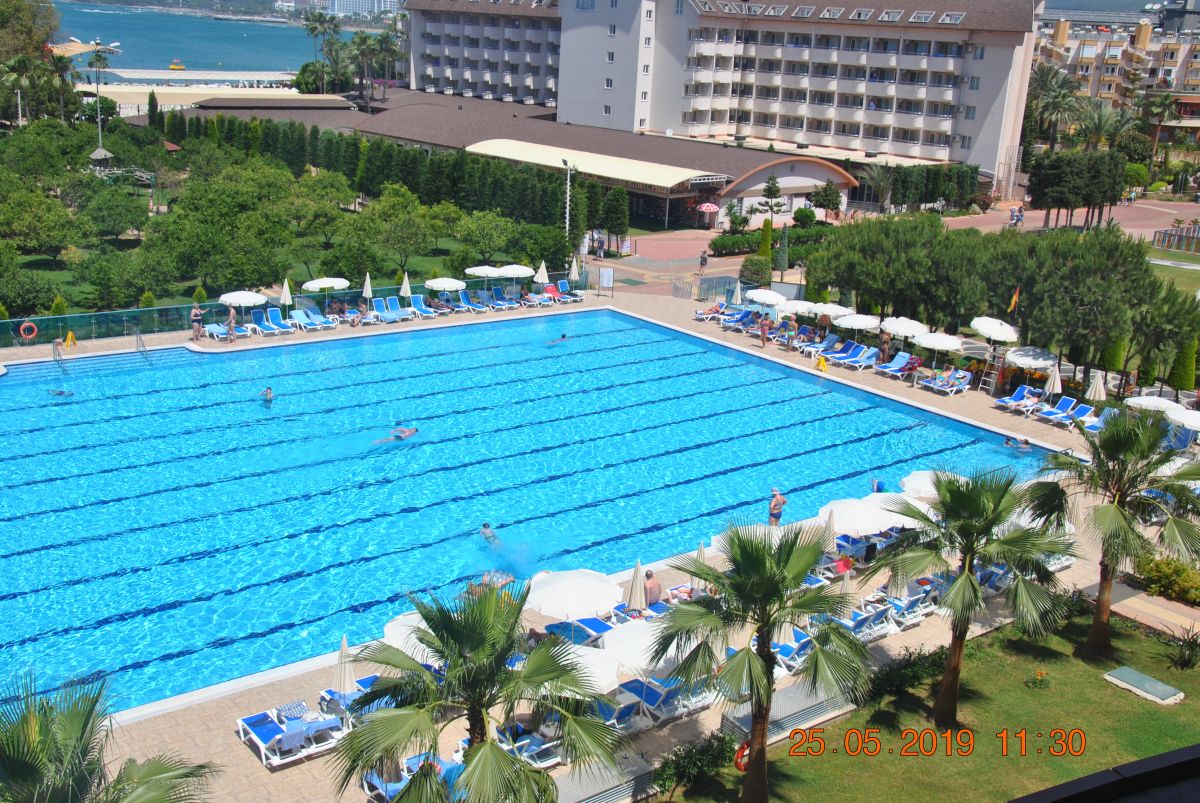 imagini hotel LONICERA RESORT